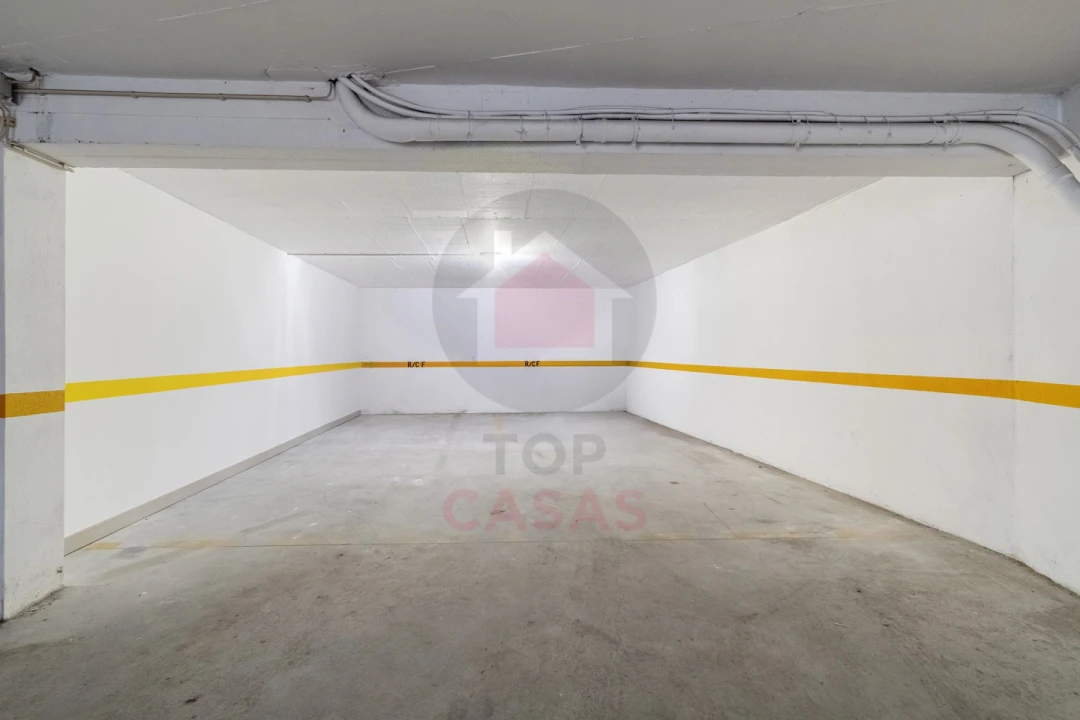 Apartamento T2 para Venda em Foz do Arelho Foto 23