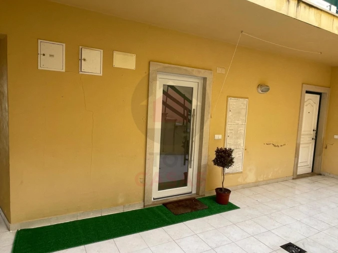 Apartamento T2 para Venda em Foz do Arelho Foto 20