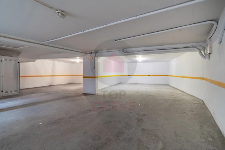 Apartamento T2 para Venda em Foz do Arelho Foto 24