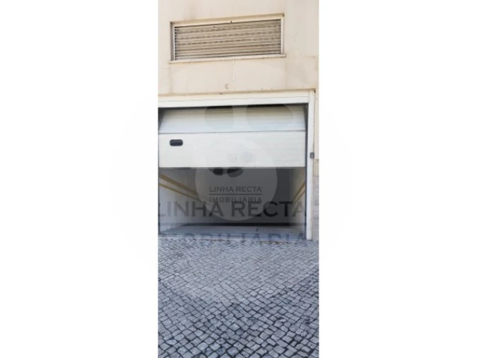 Garagem para Venda em União das Freguesias de Setúbal Foto 6