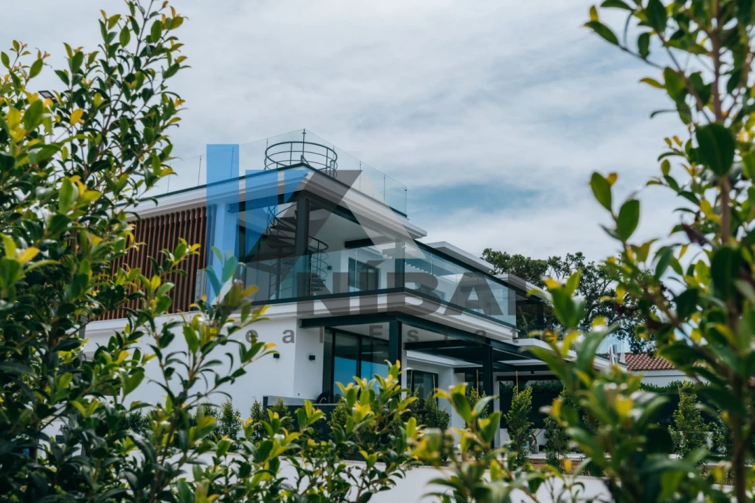 Moradia T4 para Venda em Albufeira e Olhos de Água Foto 6