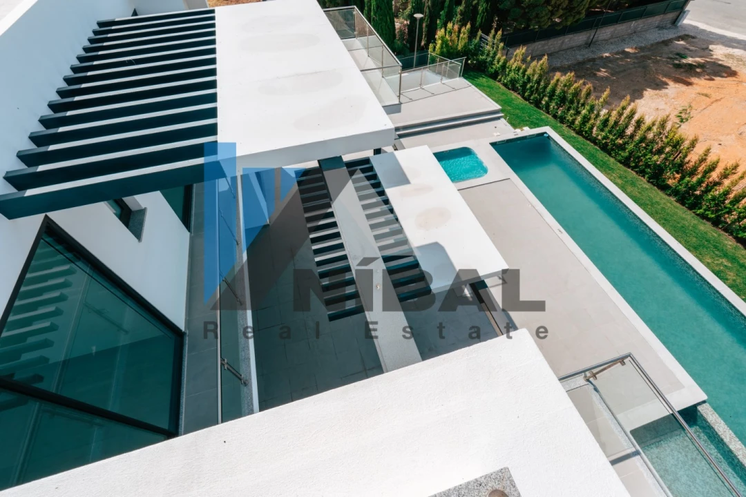 Moradia T4 para Venda em Albufeira e Olhos de Água Foto 14