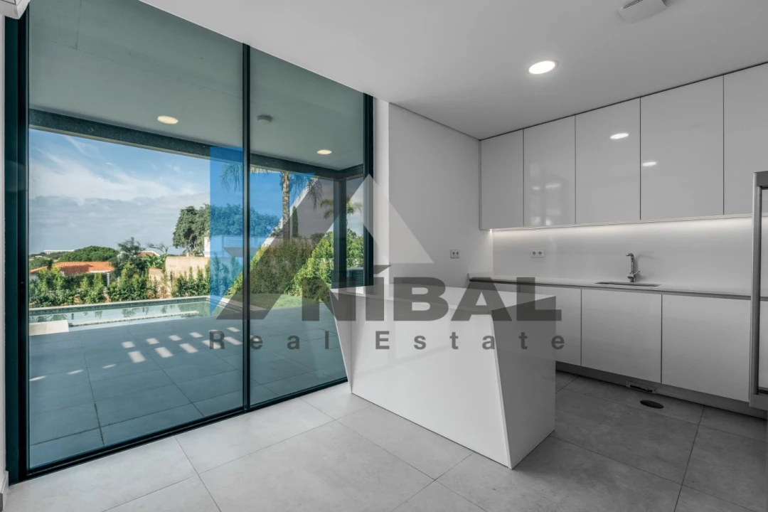 Moradia T4 para Venda em Albufeira e Olhos de Água Foto 36