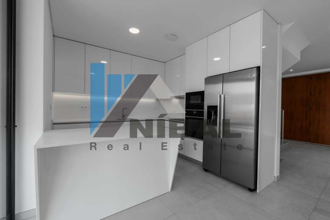 Moradia T4 para Venda em Albufeira e Olhos de Água Foto 38