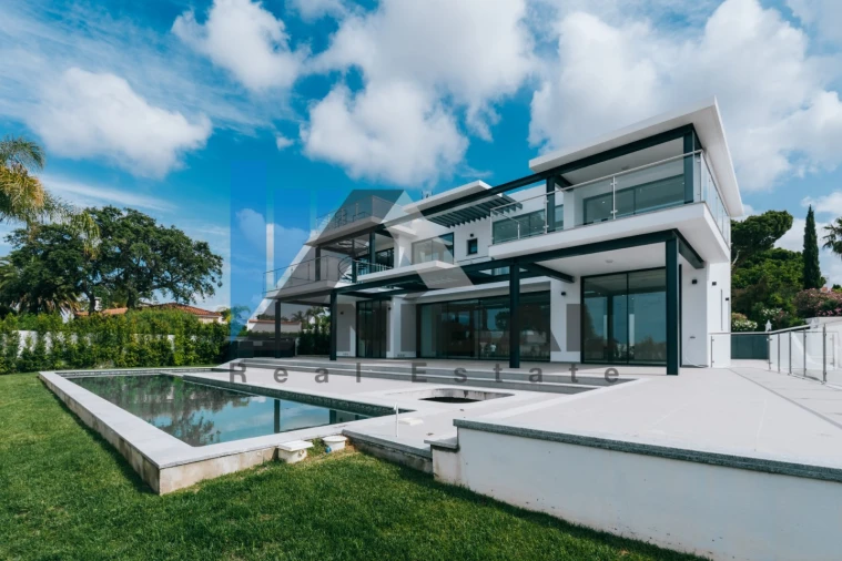 Moradia T4 para Venda em Albufeira e Olhos de Água Foto 3