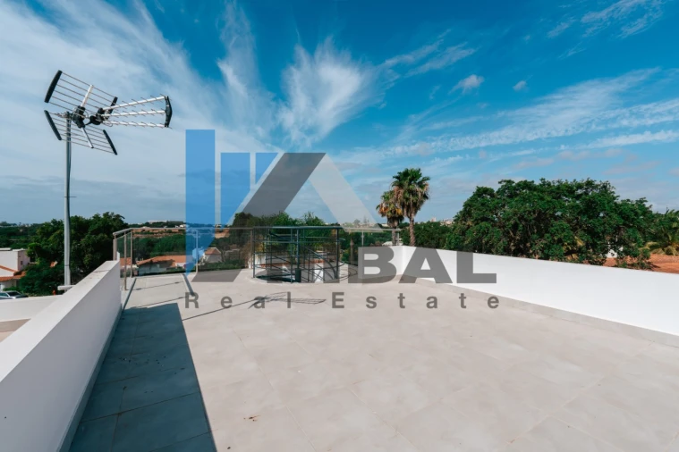 Moradia T4 para Venda em Albufeira e Olhos de Água Foto 20