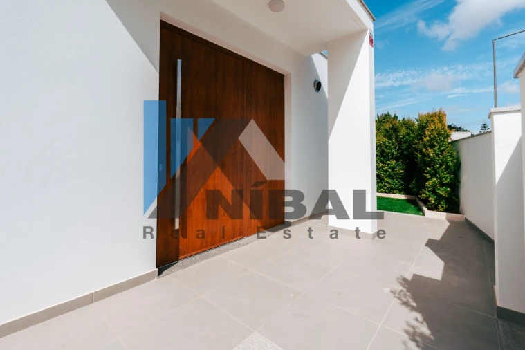 Moradia T4 para Venda em Albufeira e Olhos de Água Foto 29