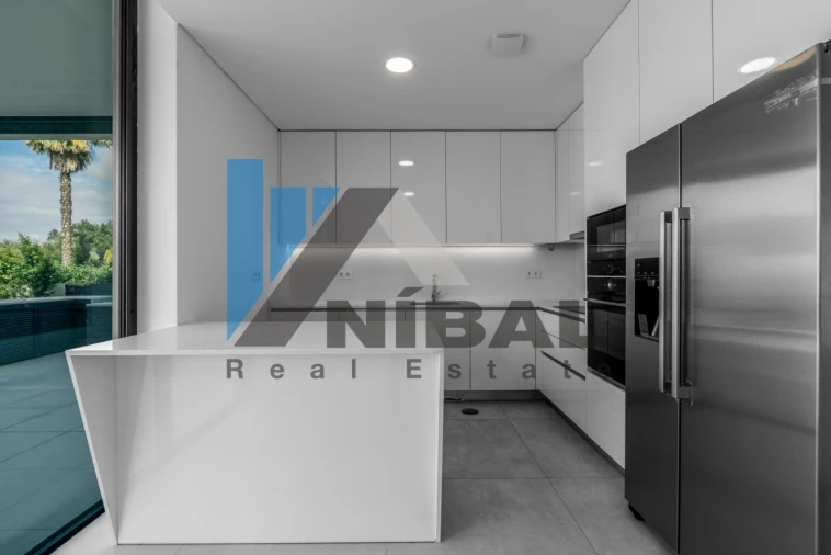 Moradia T4 para Venda em Albufeira e Olhos de Água Foto 37