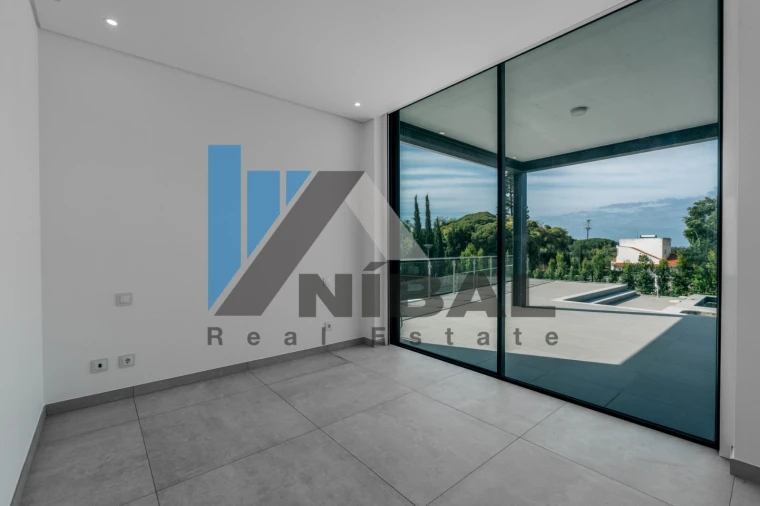 Moradia T4 para Venda em Albufeira e Olhos de Água Foto 45