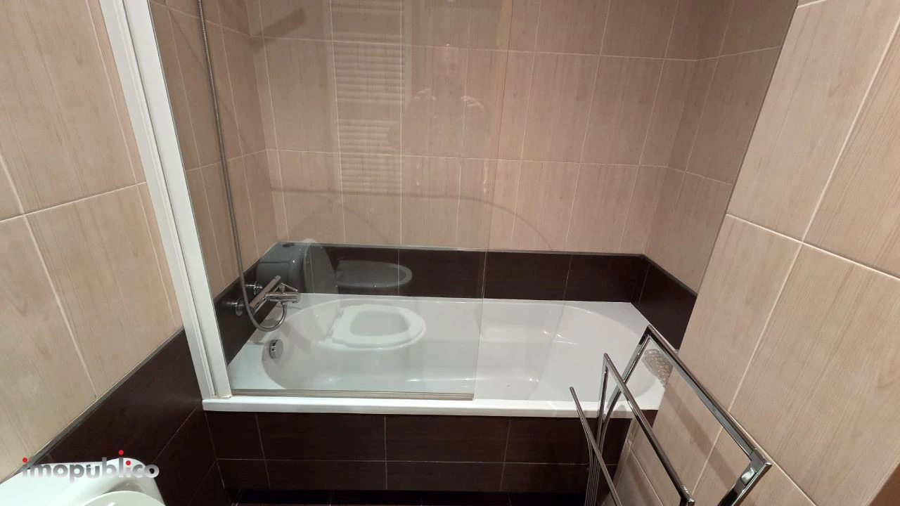 Apartamento T3 para Arrendamento em Vila Verde e Barbudo Foto 13