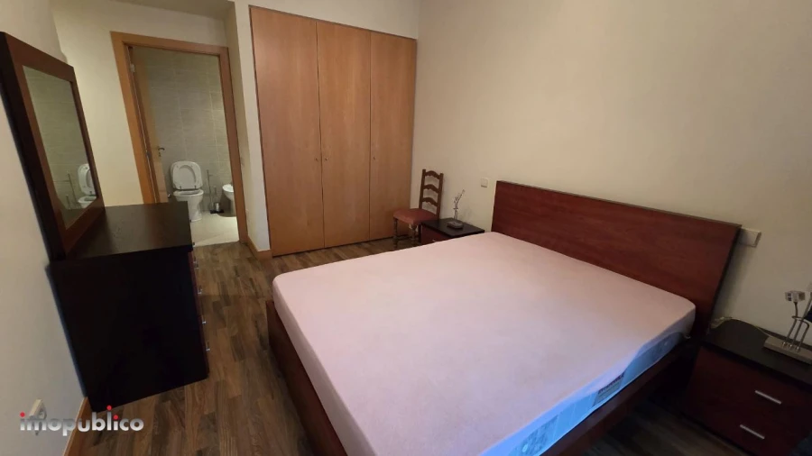 Apartamento T3 para Arrendamento em Vila Verde e Barbudo Foto 9