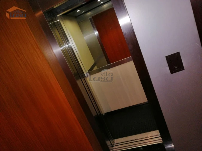 Apartamento T2 para Arrendamento em Pedrouços Foto 2