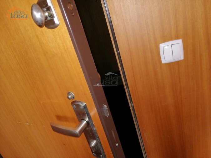 Apartamento T2 para Arrendamento em Pedrouços Foto 3