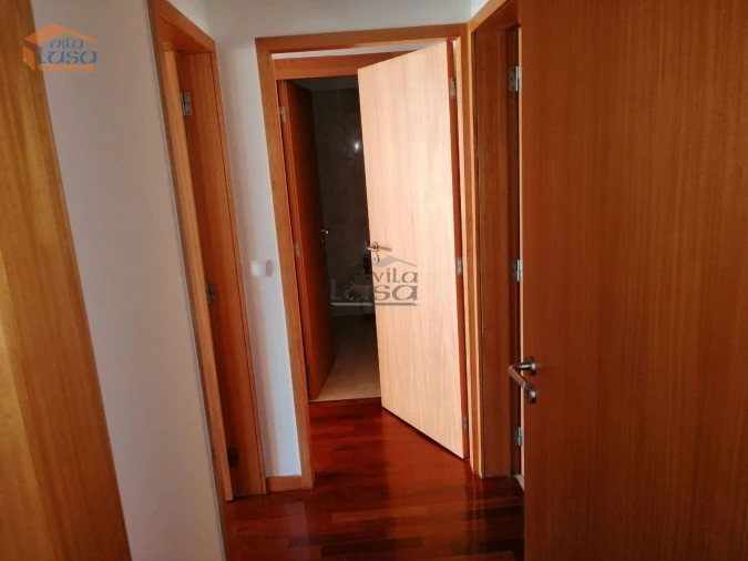 Apartamento T2 para Arrendamento em Pedrouços Foto 13