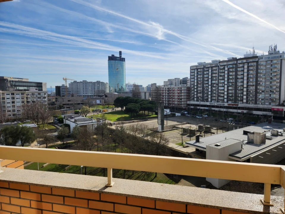 Apartamento T2 para Arrendamento em Cidade da Maia Foto 1