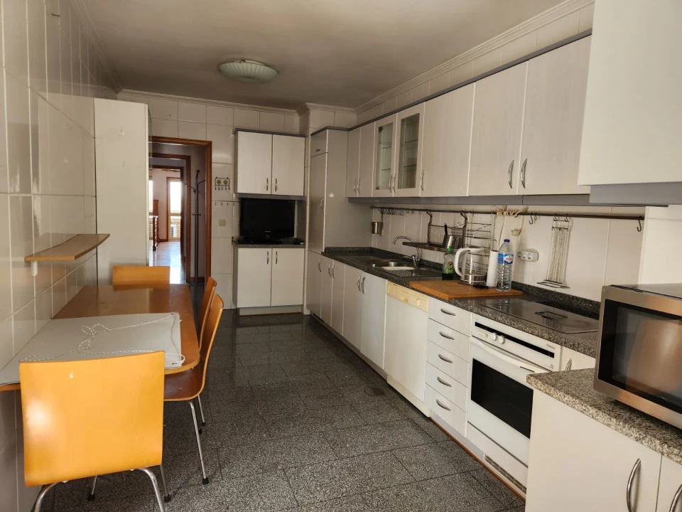 Apartamento T2 para Arrendamento em Cidade da Maia Foto 3