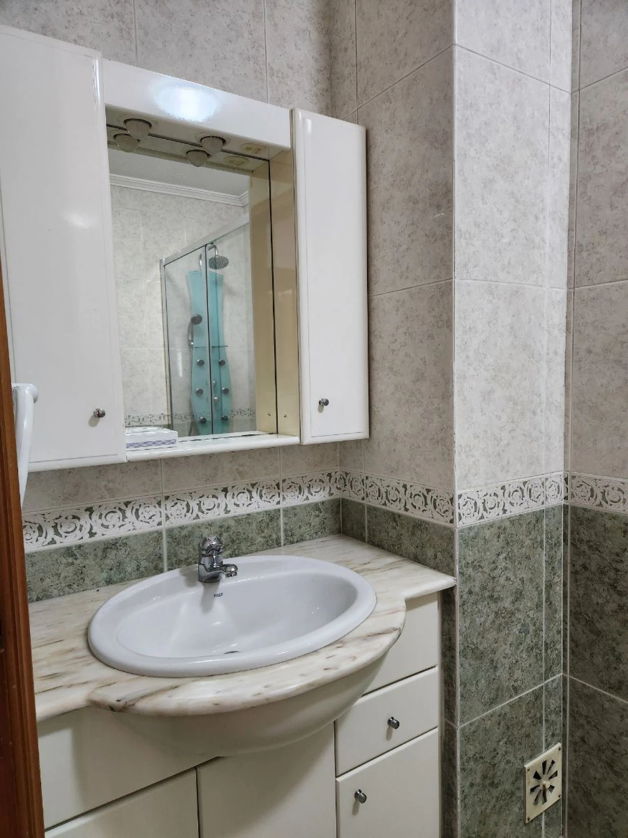 Apartamento T2 para Arrendamento em Cidade da Maia Foto 11