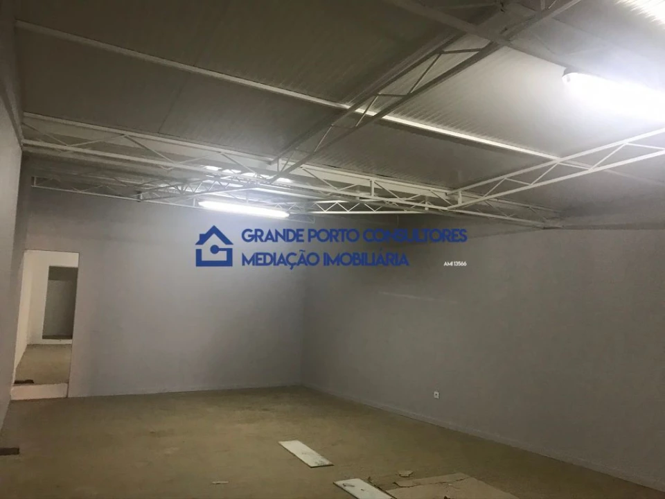 Armazém para Arrendamento em Pedrouços Foto 8