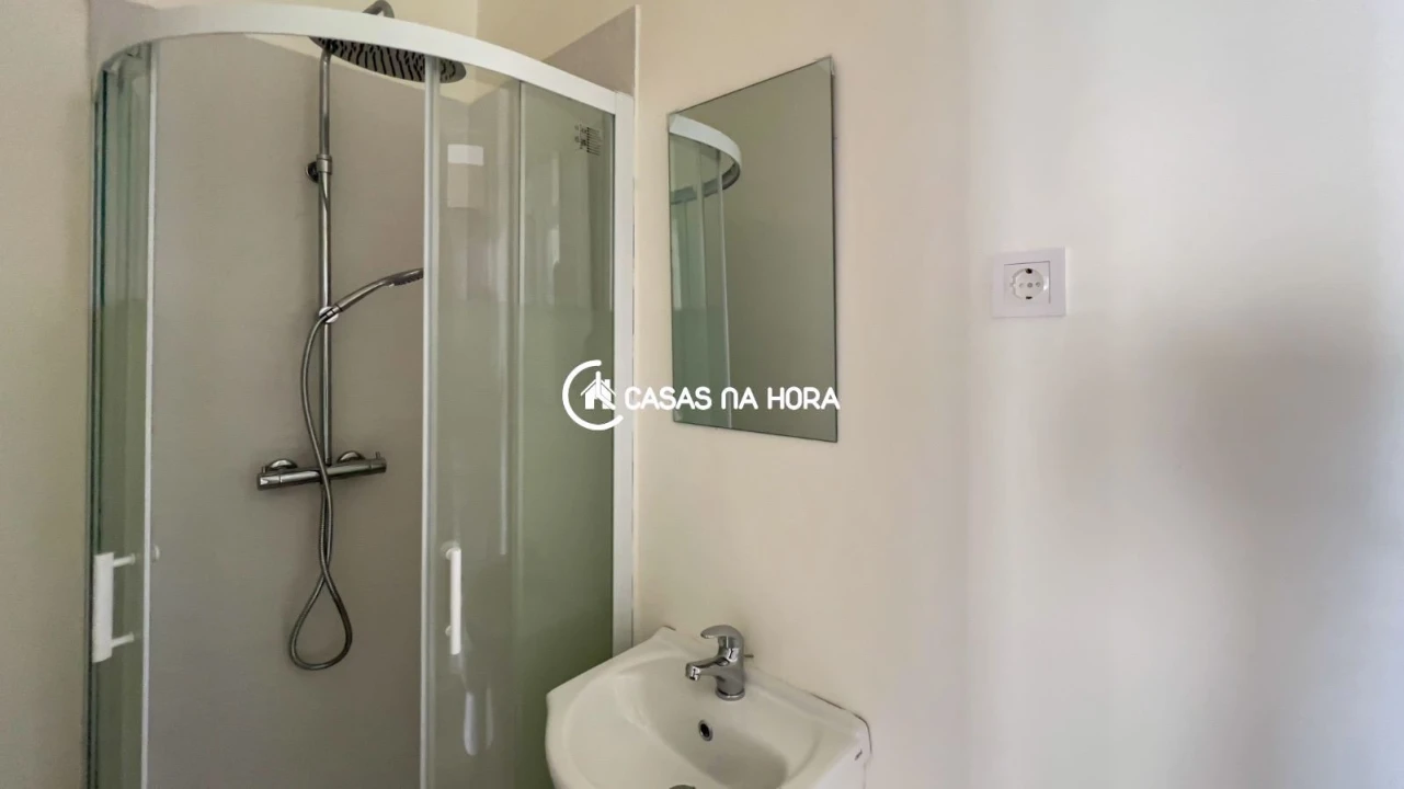 Apartamento T1 para Arrendamento em Gondomar (São Cosme), Valbom e Jovim Foto 7