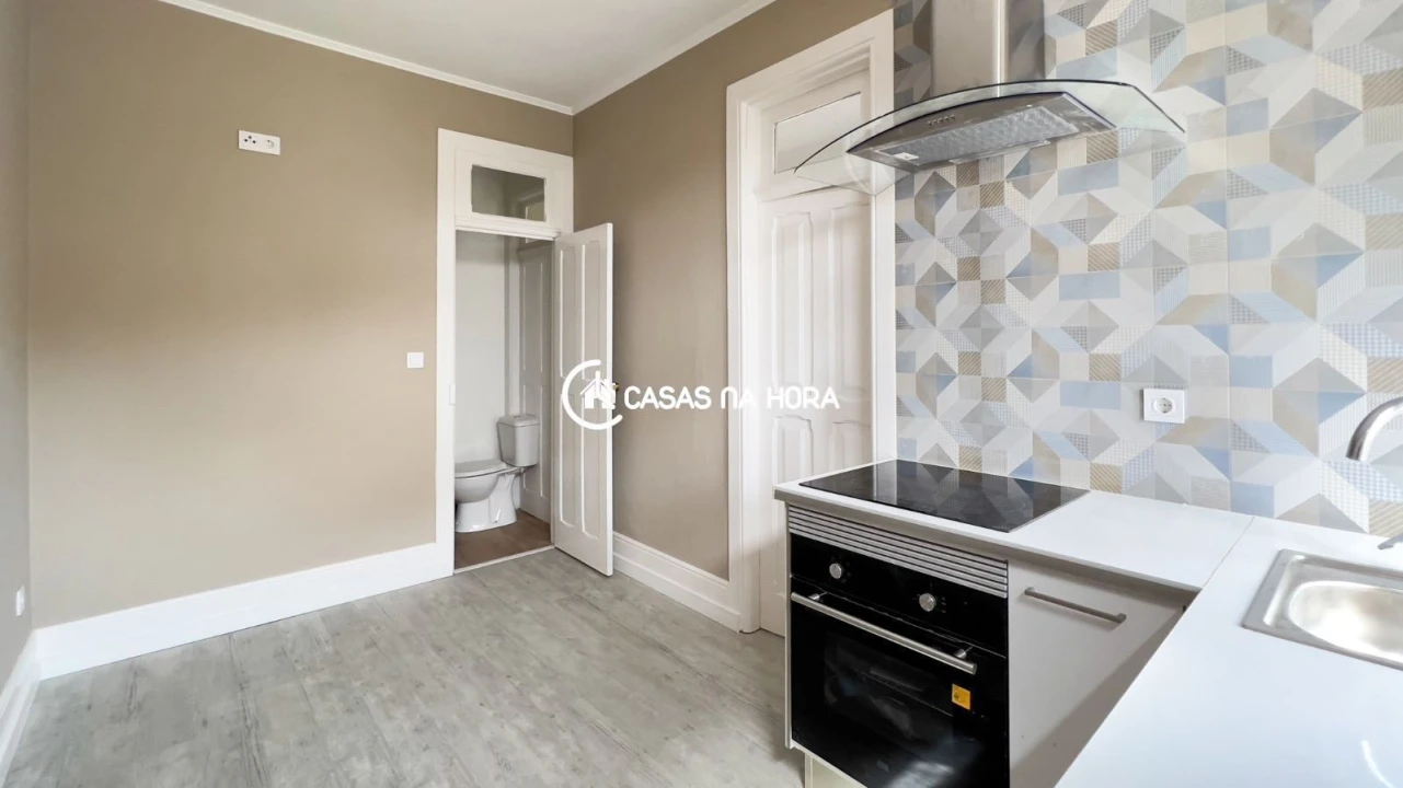 Apartamento T1 para Arrendamento em Gondomar (São Cosme), Valbom e Jovim Foto 11