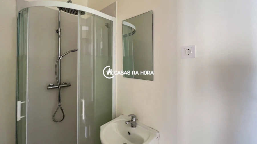 Apartamento T1 para Arrendamento em Gondomar (São Cosme), Valbom e Jovim Foto 7