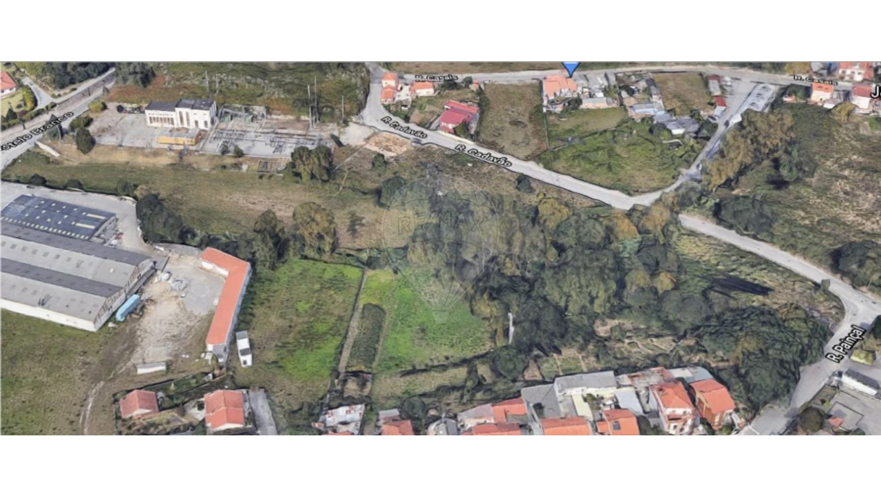 Terreno para Venda em Mafamude e Vilar do Paraíso Foto 2