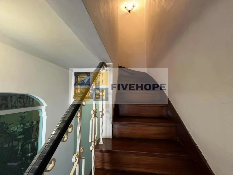 Moradia T4 para Venda em Santo Antonio dos Olivais Foto 15