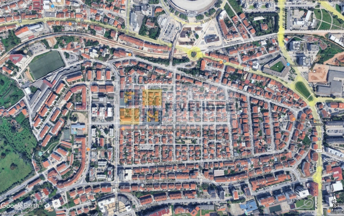 Moradia T4 para Venda em Santo Antonio dos Olivais Foto 26