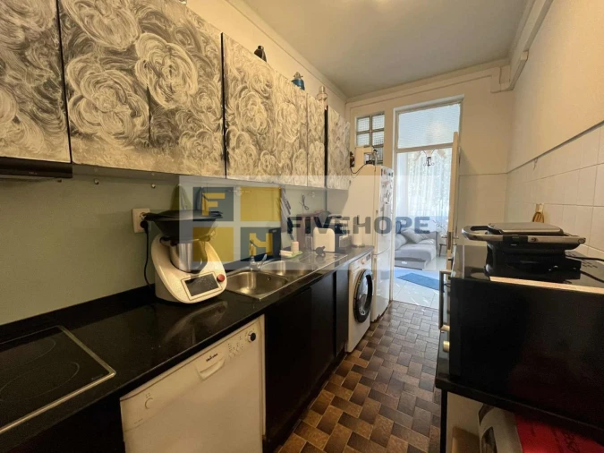 Moradia T4 para Venda em Santo Antonio dos Olivais Foto 8