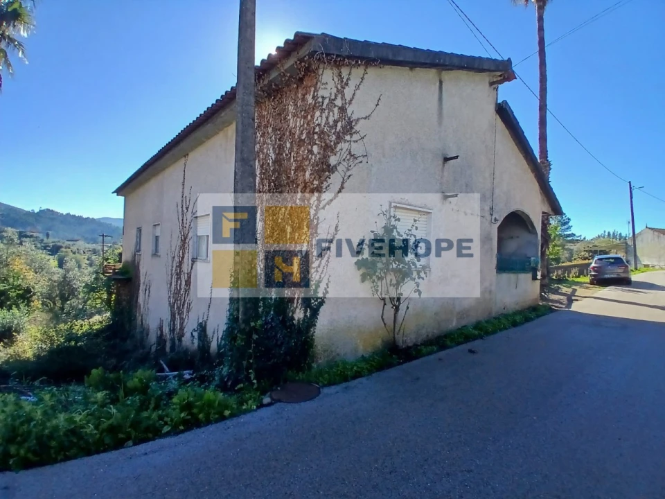 Moradia T3 para Venda em São Miguel, Santa Eufémia e Rabaçal Foto 3