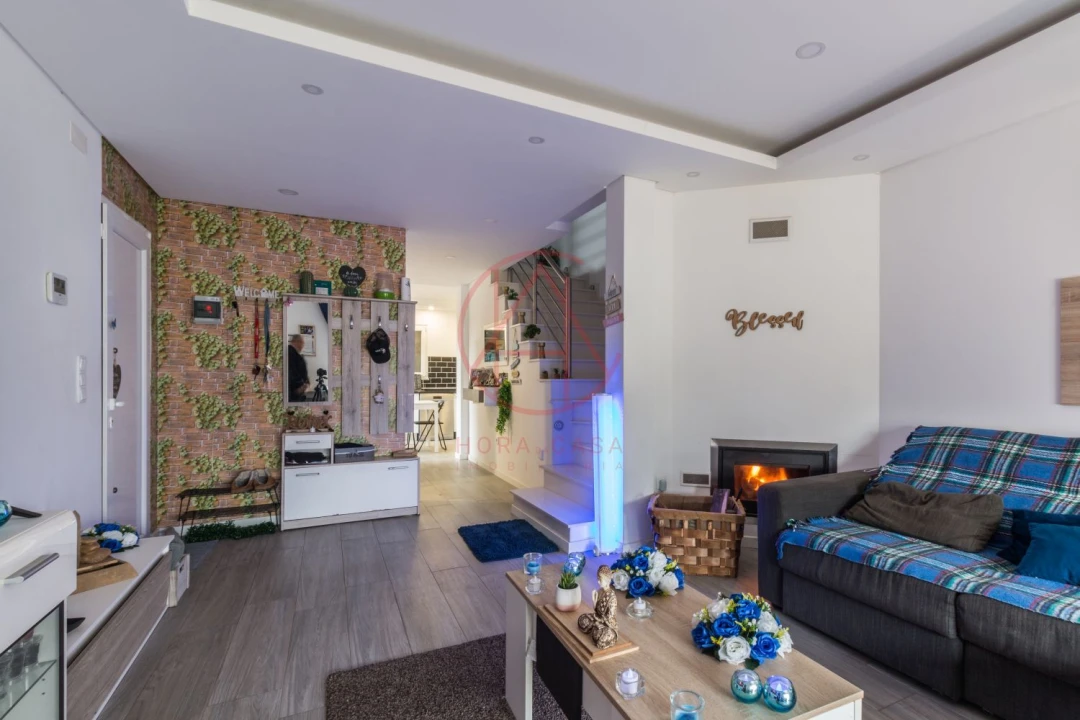 Moradia T3 para Venda em Fernao Ferro Foto 2