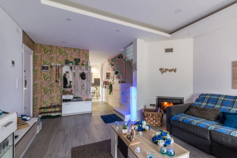 Moradia T3 para Venda em Fernao Ferro Foto 2