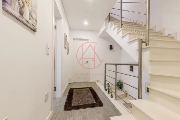 Moradia T3 para Venda em Fernao Ferro Foto 20