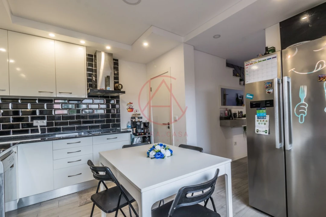 Moradia T3 para Venda em Fernao Ferro Foto 28