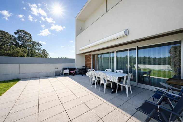 Moradia T4 para Venda em Castêlo da Maia Foto 7