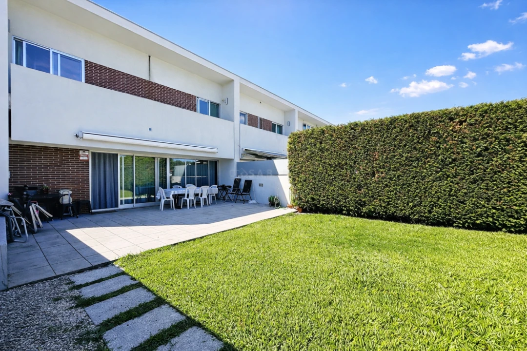 Moradia T4 para Venda em Castêlo da Maia Foto 6