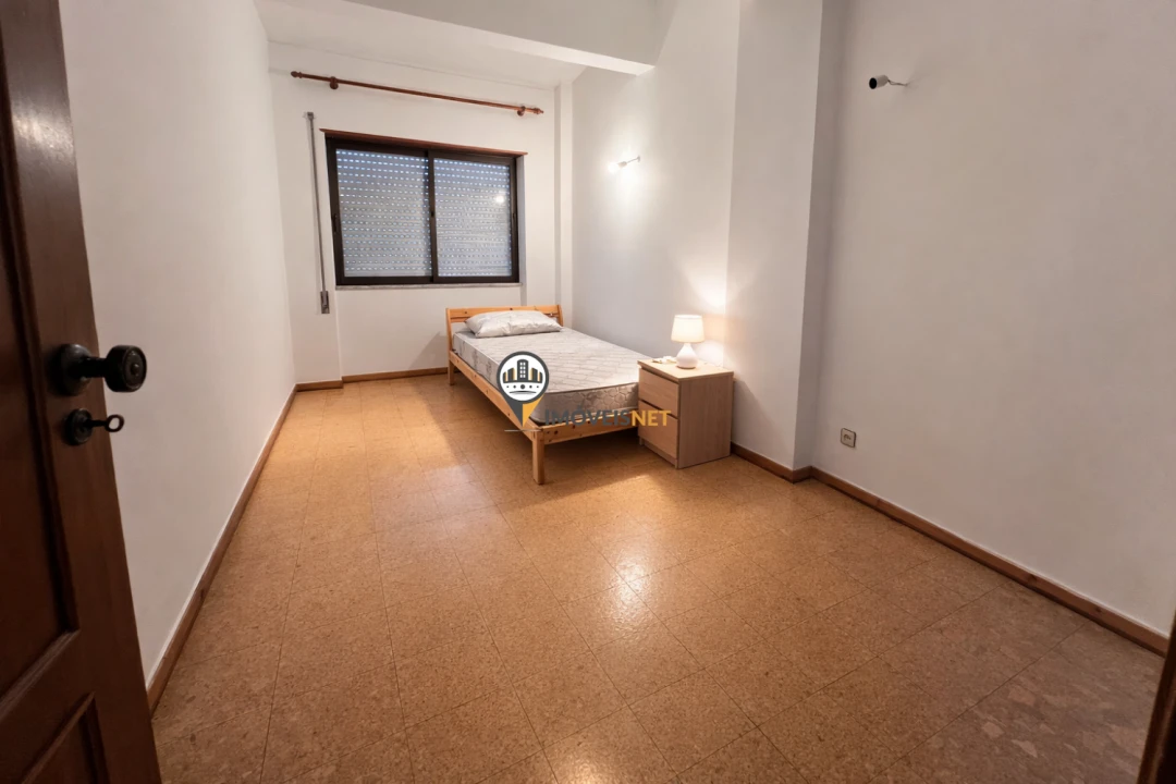 Apartamento T3 para Arrendamento em Castelo Branco Foto 9