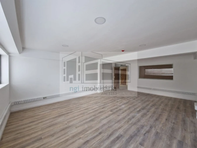 Loja para Arrendamento em Odivelas Foto 13