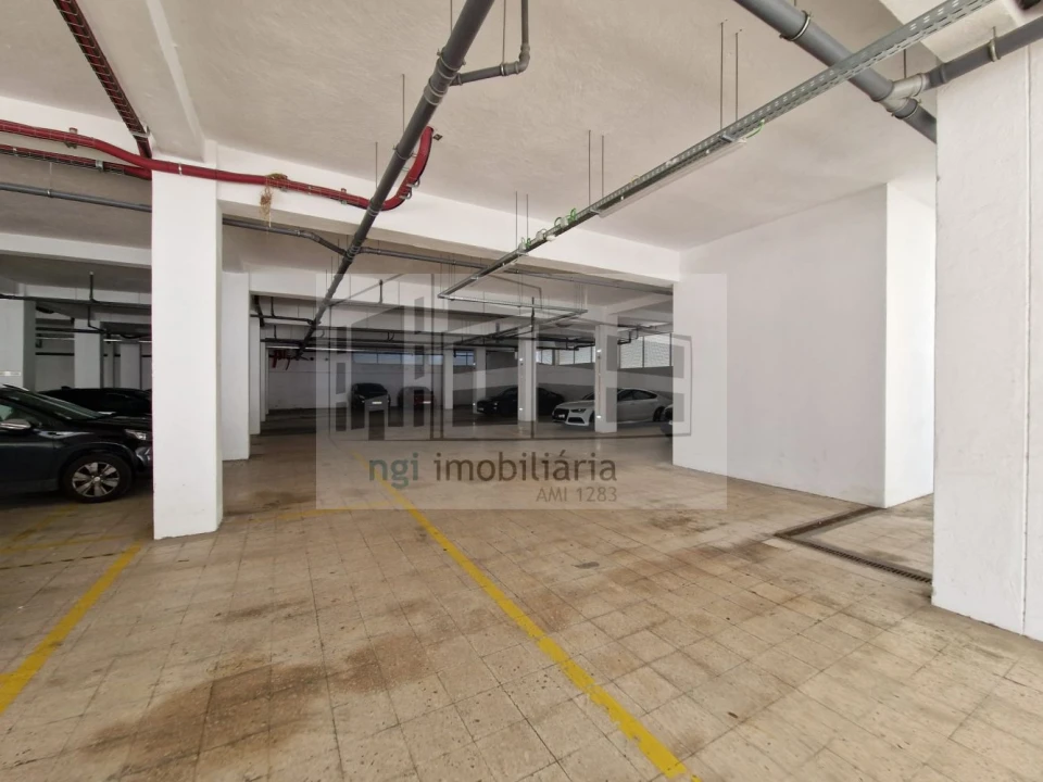 Loja para Arrendamento em Odivelas Foto 19