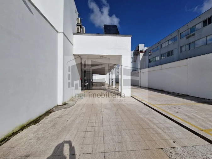 Loja para Arrendamento em Odivelas Foto 20