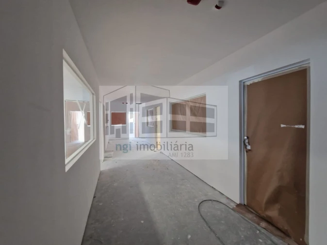 Loja para Arrendamento em Odivelas Foto 5