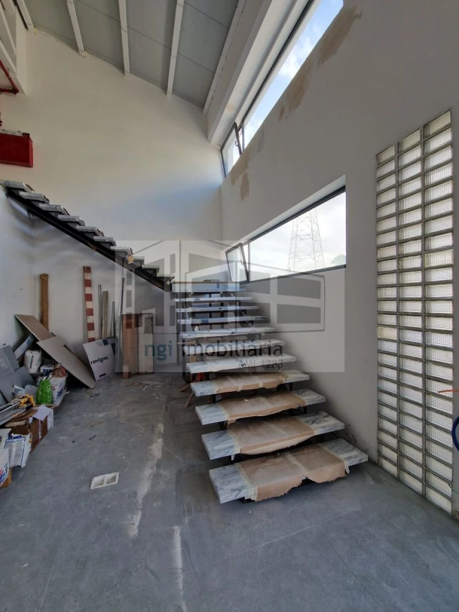 Loja para Arrendamento em Odivelas Foto 18