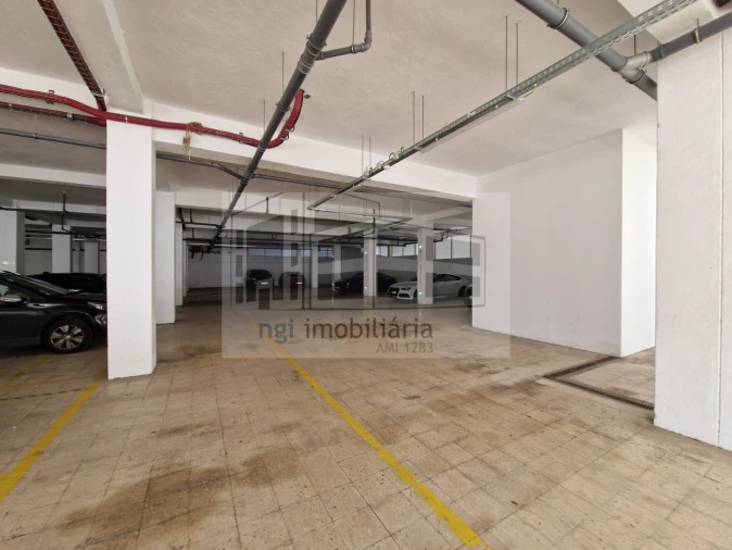 Loja para Arrendamento em Odivelas Foto 16