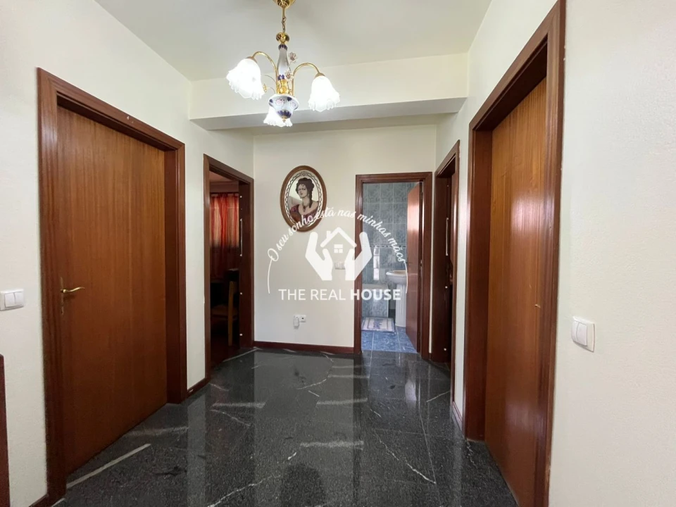 Moradia T3 para Venda em Machico Foto 27