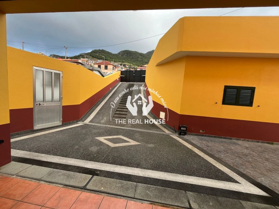 Moradia T3 para Venda em Machico Foto 35