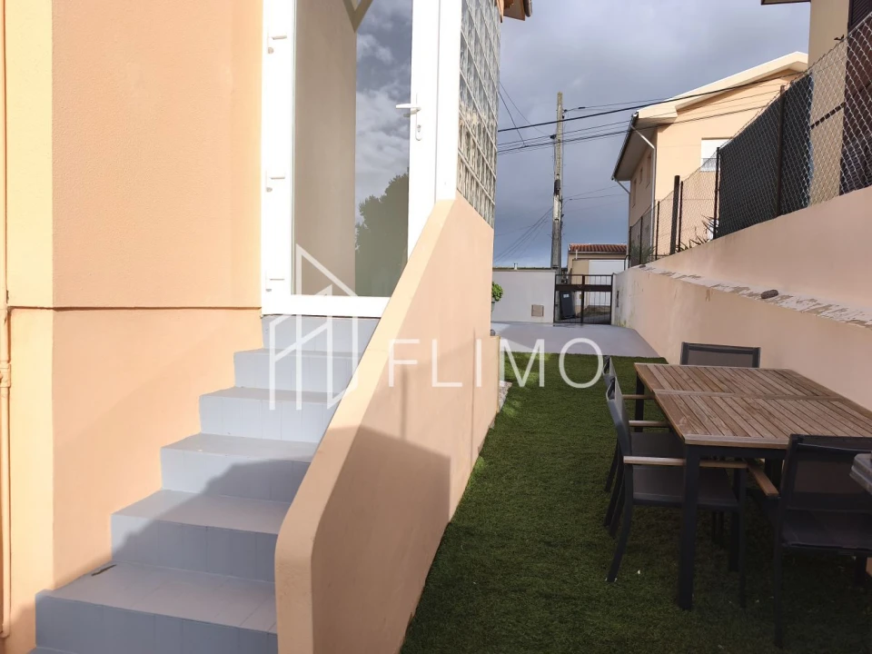 Moradia T4 para Venda em Arrifana Foto 33