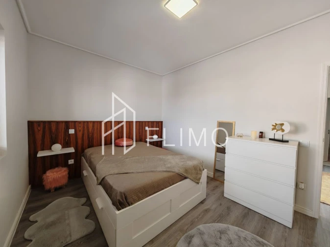 Moradia T4 para Venda em Arrifana Foto 11