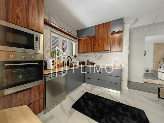 Moradia T4 para Venda em Arrifana Foto 2