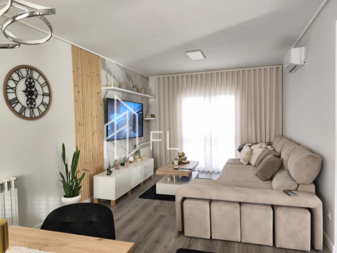 Moradia T4 para Venda em Arrifana Foto 5