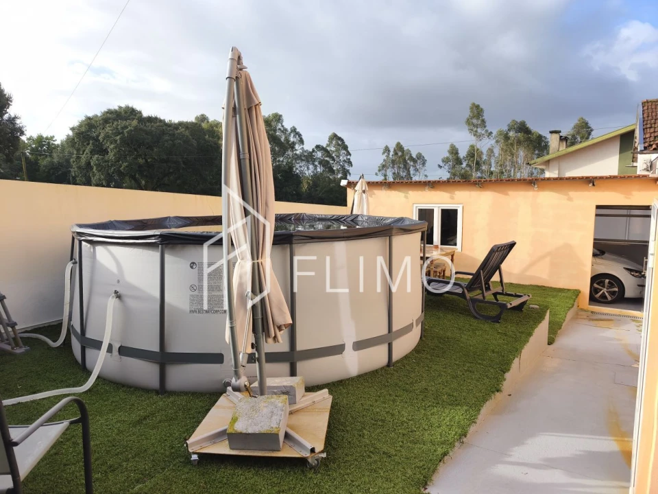 Moradia T4 para Venda em Arrifana Foto 34